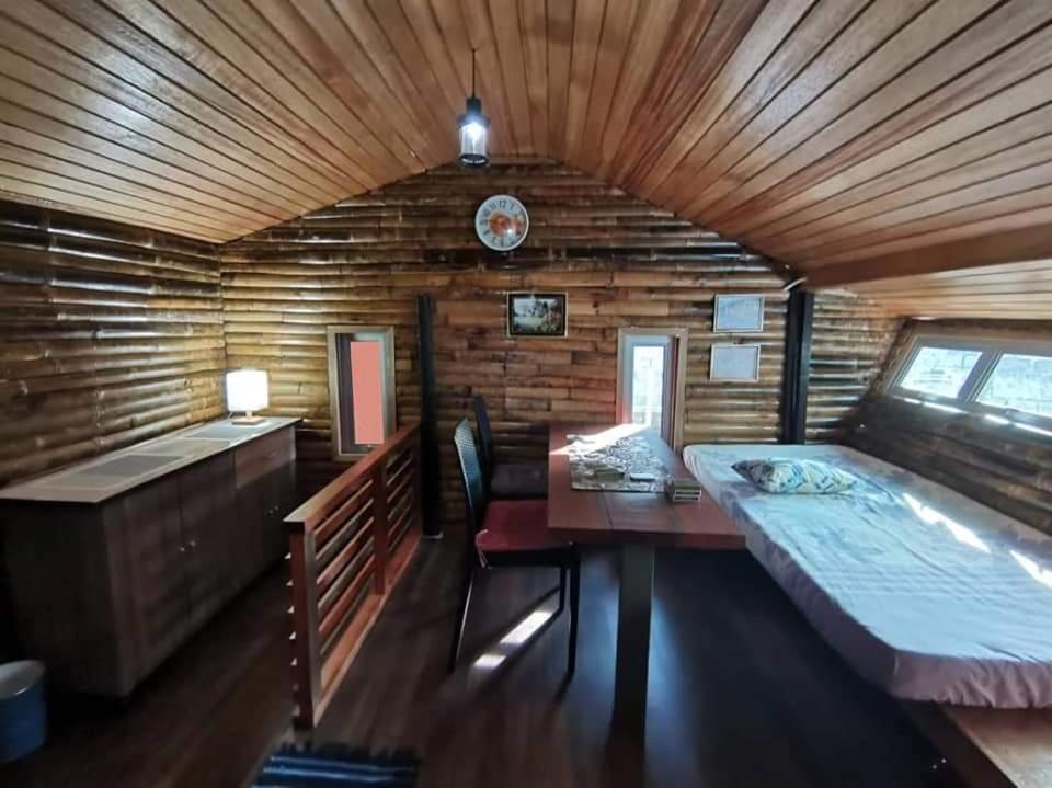 Cassava Homestay - Rumah Gallery Simanggang Exterior foto